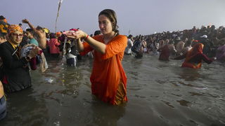 mahakumbh-2025-privacy-of-women-violated-pictures-of-them-bathing-are-being-leaked-on-social-media